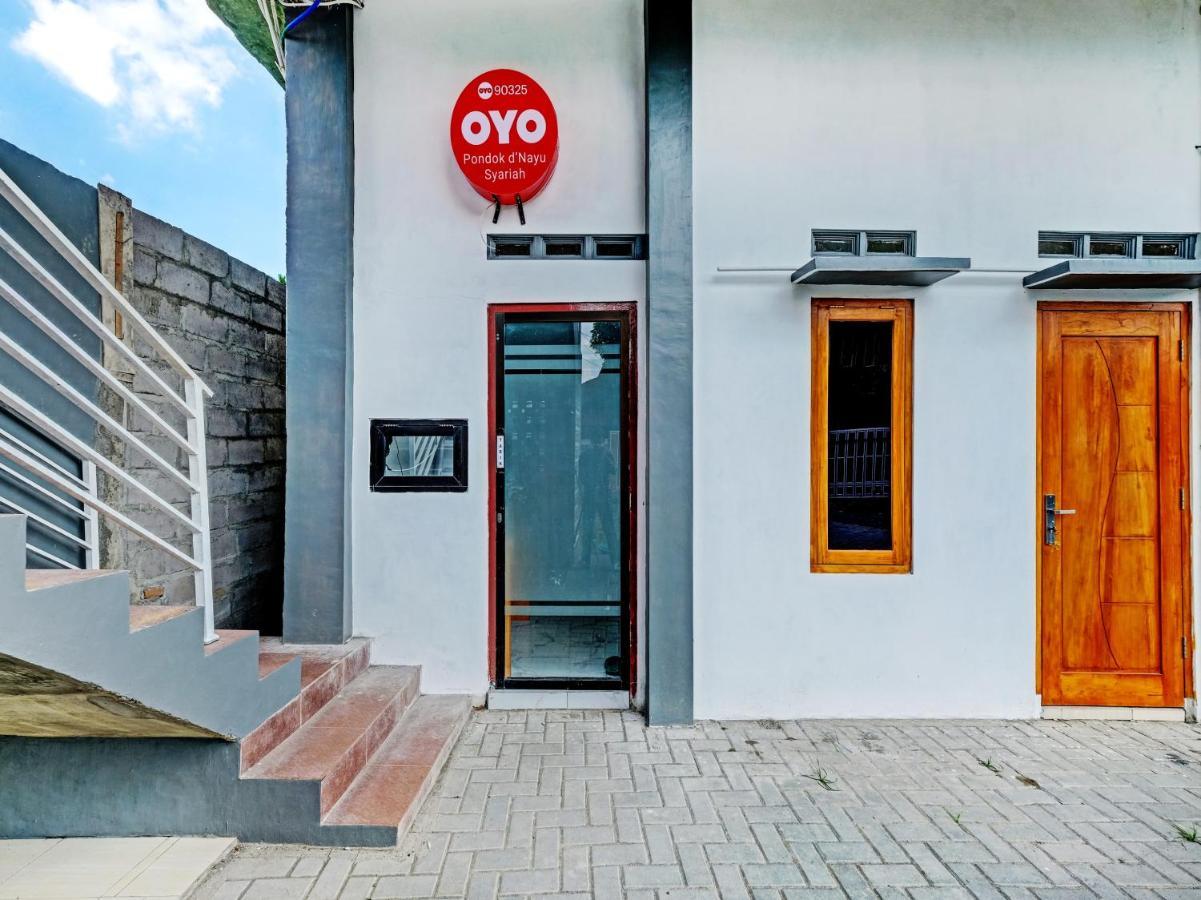 Oyo 90325 Pondok Dnayu Syariah Jarakan Luaran gambar